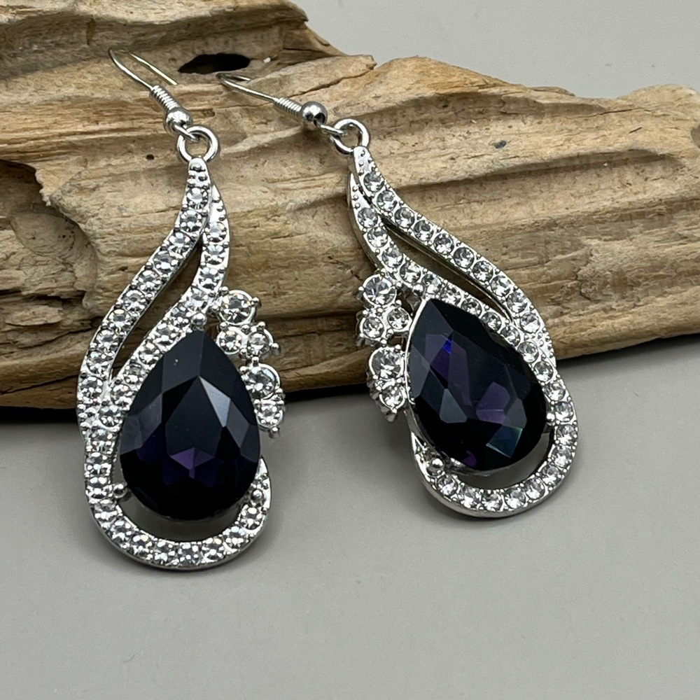 Elegant Silver and Black Teardrop Earrings